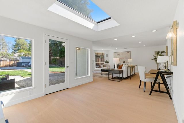 979 Stanley Avenue, Los Altos, CA 94024