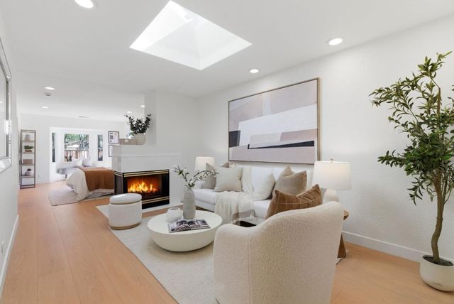 979 Stanley Avenue, Los Altos, CA 94024