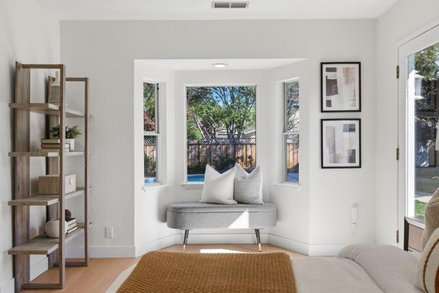 979 Stanley Avenue, Los Altos, CA 94024