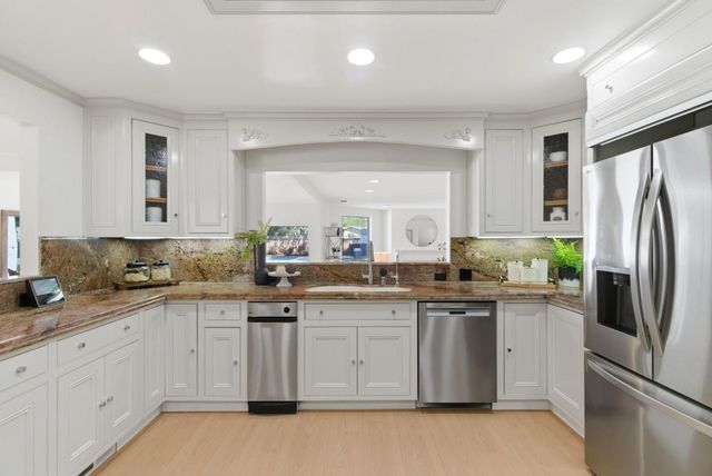 979 Stanley Avenue, Los Altos, CA 94024