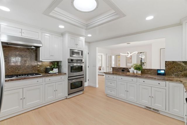 979 Stanley Avenue, Los Altos, CA 94024