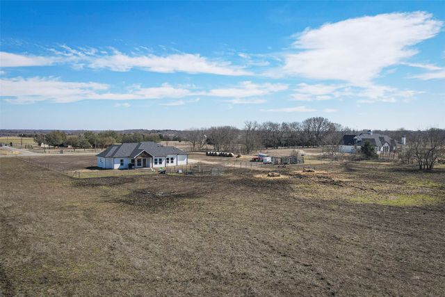 2415 Bucksnort Road, Van Alstyne, TX 75495