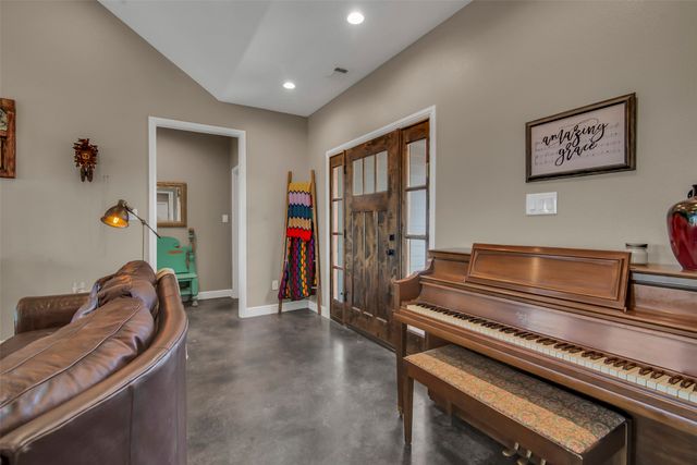 2415 Bucksnort Road, Van Alstyne, TX 75495