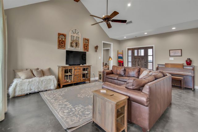 2415 Bucksnort Road, Van Alstyne, TX 75495