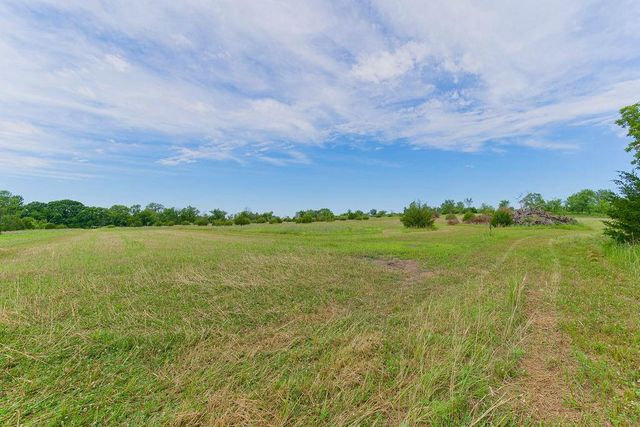68 Hwy Pleasant Valley Road, Wellsville, KS 66092