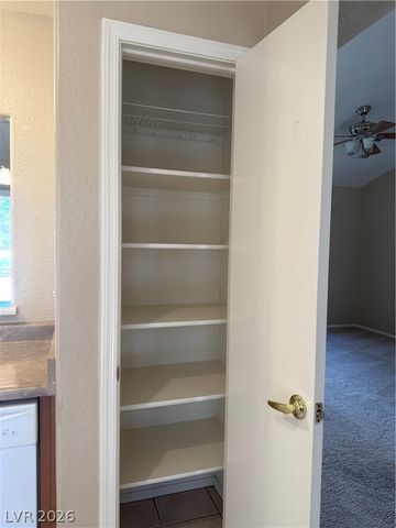 2425 Showcase Drive, Las Vegas, NV 89134