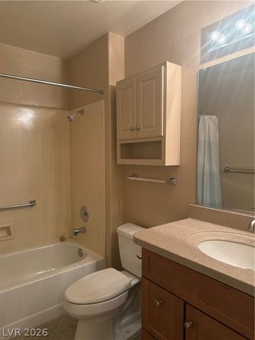 2425 Showcase Drive, Las Vegas, NV 89134