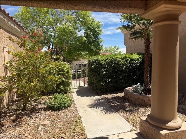2425 Showcase Drive, Las Vegas, NV 89134
