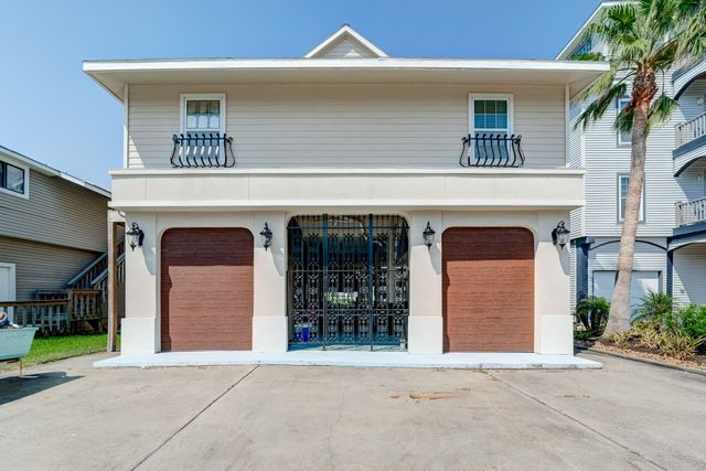 1822 Port O'call Street, Galveston, TX 77554