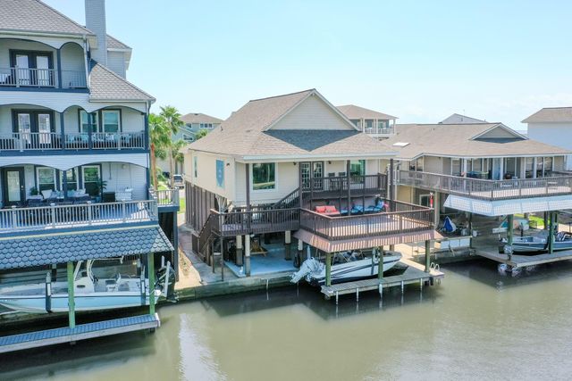 1822 Port O'call Street, Galveston, TX 77554