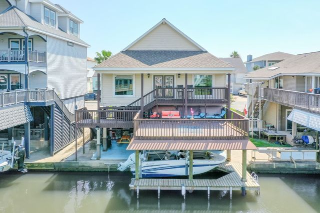 1822 Port O'call Street, Galveston, TX 77554