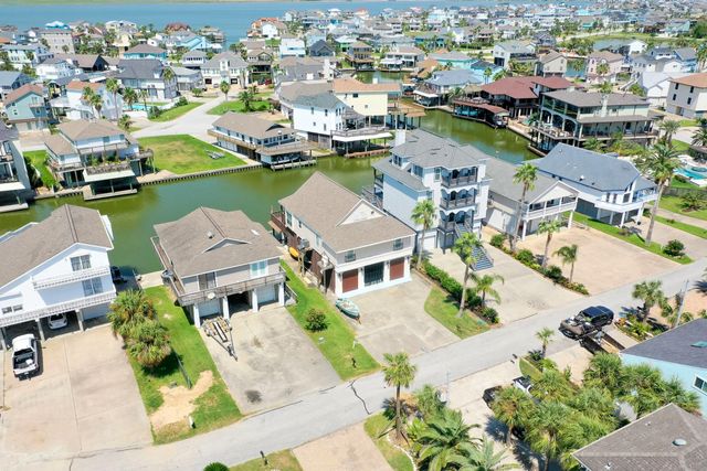 1822 Port O'call Street, Galveston, TX 77554