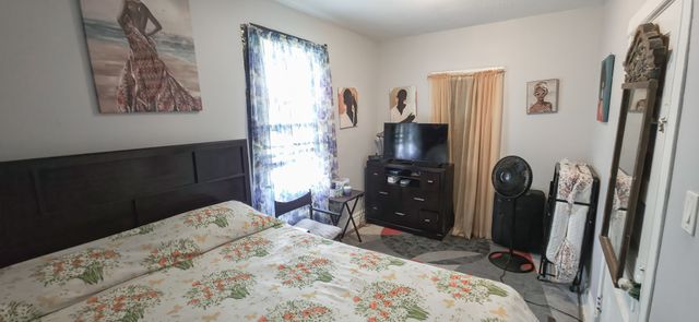 6318 S Wolcott Avenue, Chicago, IL 60636