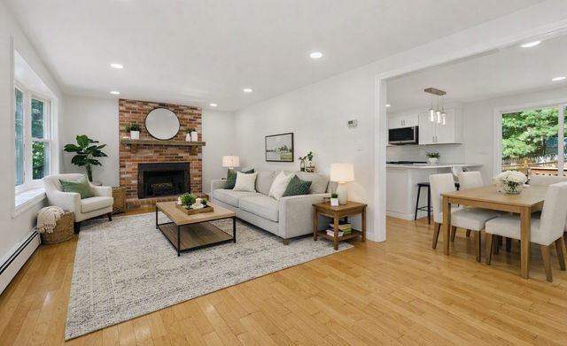 12 White Ave, Concord, MA 01742