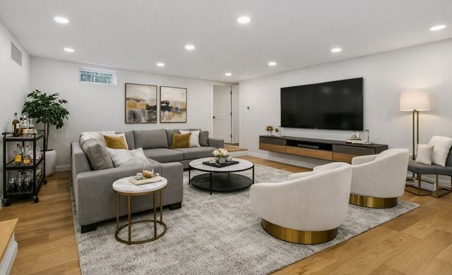 12 White Ave, Concord, MA 01742