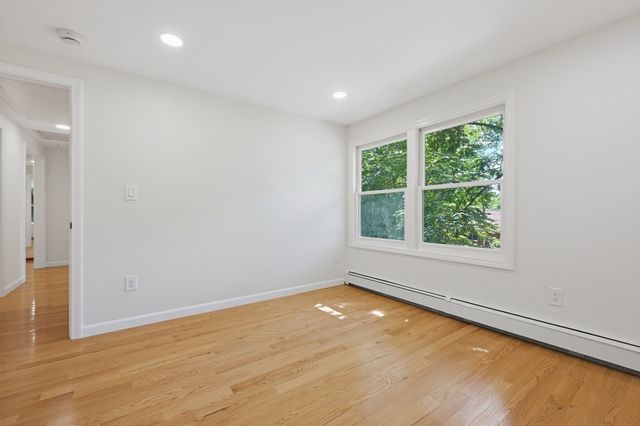 12 White Ave, Concord, MA 01742