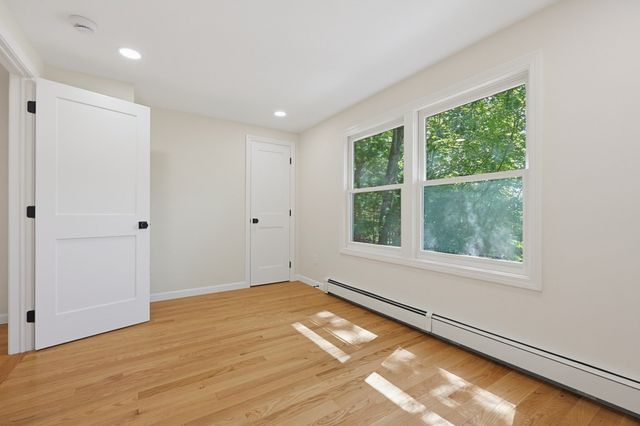 12 White Ave, Concord, MA 01742
