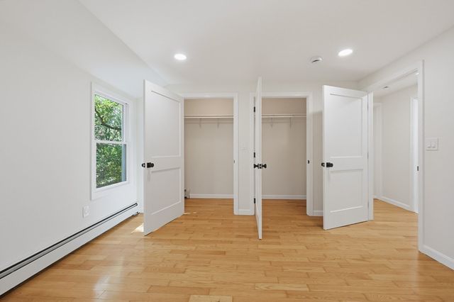 12 White Ave, Concord, MA 01742