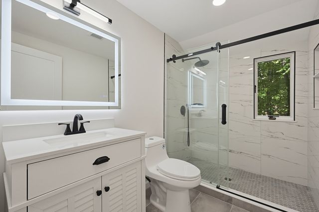 12 White Ave, Concord, MA 01742