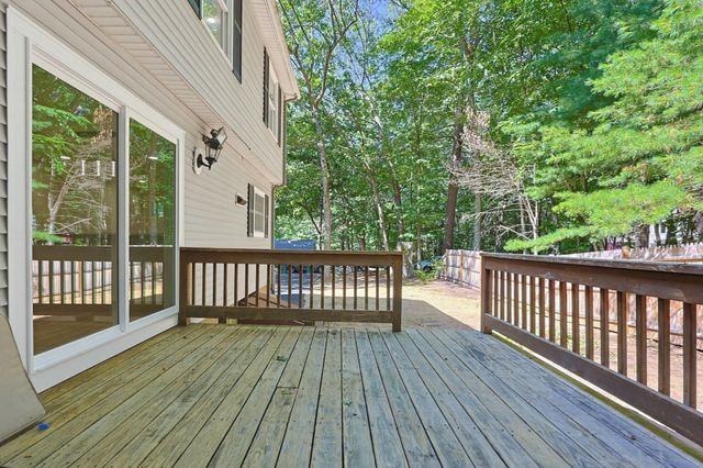 12 White Ave, Concord, MA 01742