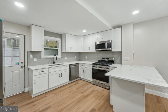 1534 S WOODSTOCK ST, Philadelphia, PA 19146