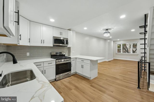 1534 S WOODSTOCK ST, Philadelphia, PA 19146