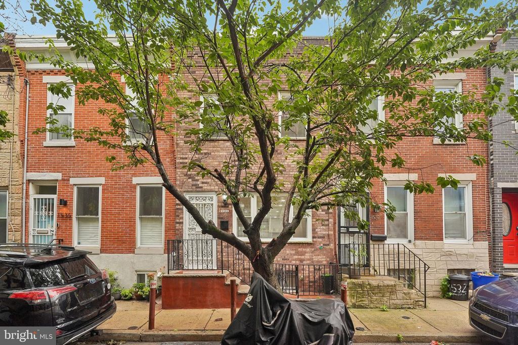 1534 S WOODSTOCK ST, Philadelphia, PA 19146
