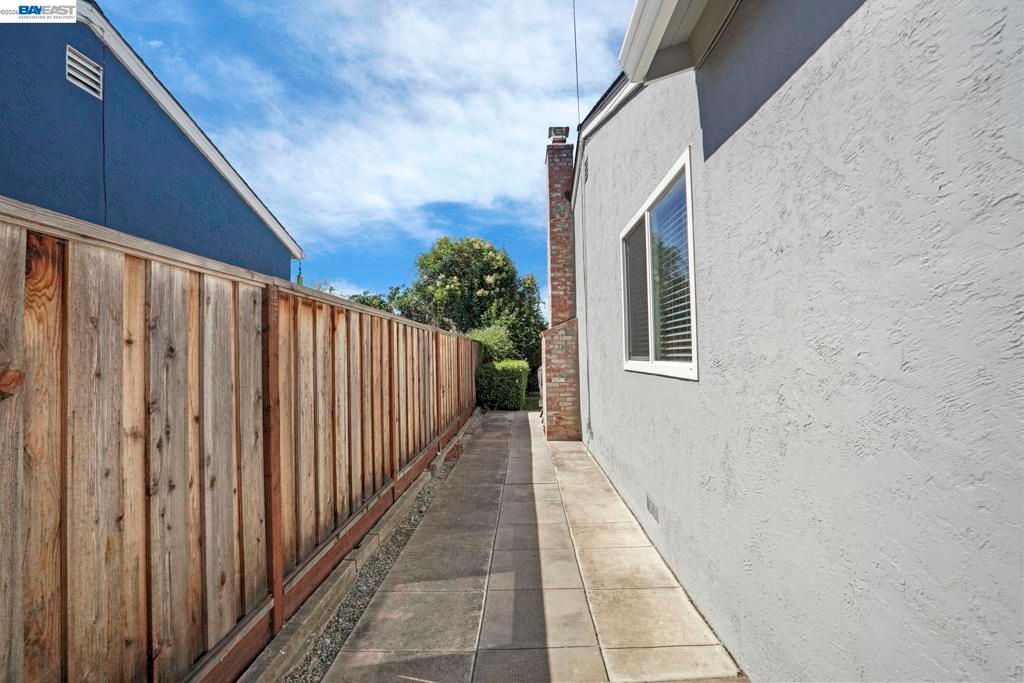 Image 41 of property listing at 2765 Kennedy St, Livermore, CA 94551