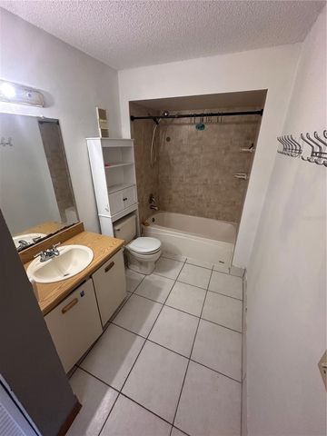 2016 OAK MEADOW CIRCLE, South Daytona, FL 32119