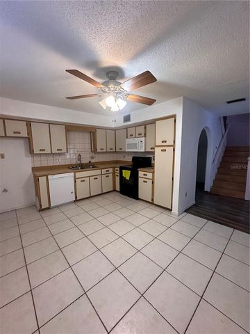 2016 OAK MEADOW CIRCLE, South Daytona, FL 32119