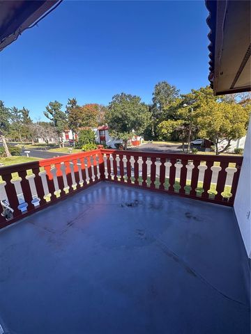 2016 OAK MEADOW CIRCLE, South Daytona, FL 32119