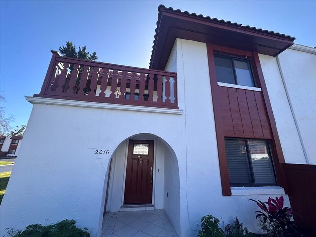 2016 OAK MEADOW CIRCLE, South Daytona, FL 32119