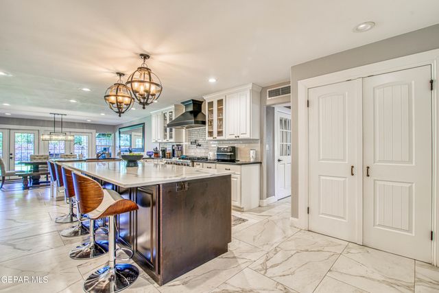 716 MEADOWLARK Drive, El Paso, TX 79922