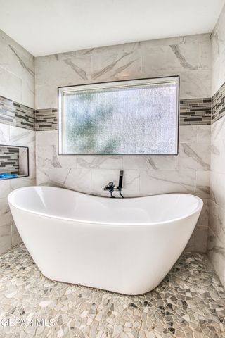 716 MEADOWLARK Drive, El Paso, TX 79922