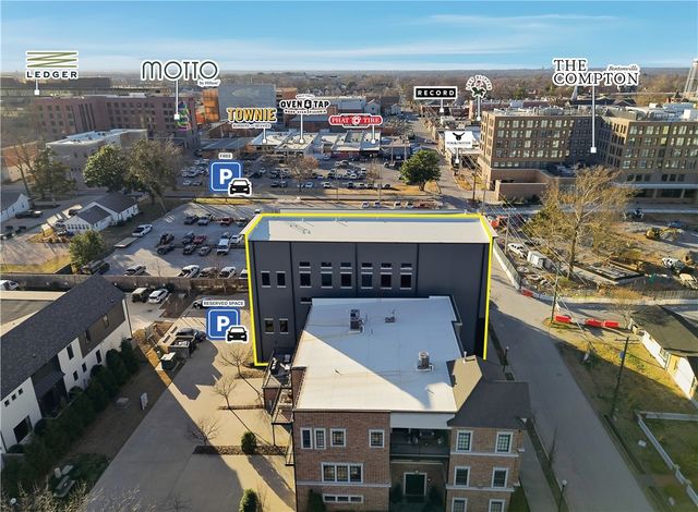 224 2nd Street, Bentonville, AR 72712