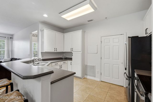 11251 CAMPFIELD Drive 3302, Jacksonville, FL 32256