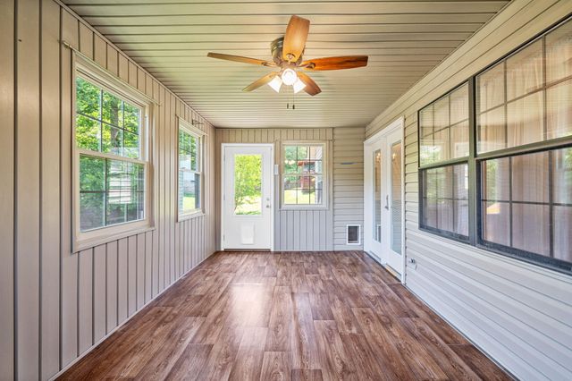 326 Fallen Leaf Drive, Soddy Daisy, TN 37379