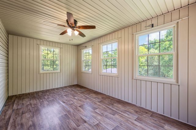 326 Fallen Leaf Drive, Soddy Daisy, TN 37379