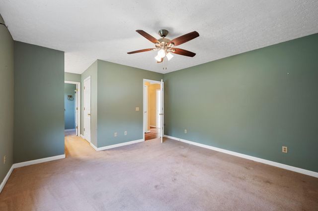 326 Fallen Leaf Drive, Soddy Daisy, TN 37379