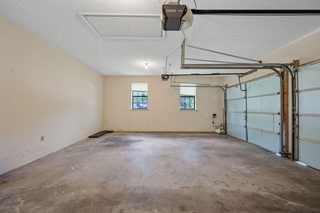 326 Fallen Leaf Drive, Soddy Daisy, TN 37379