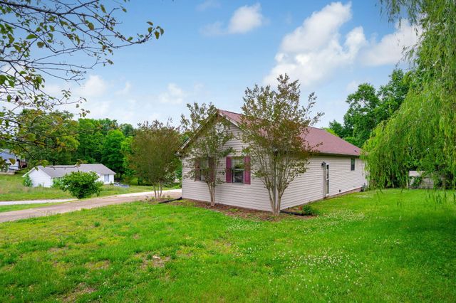 326 Fallen Leaf Drive, Soddy Daisy, TN 37379