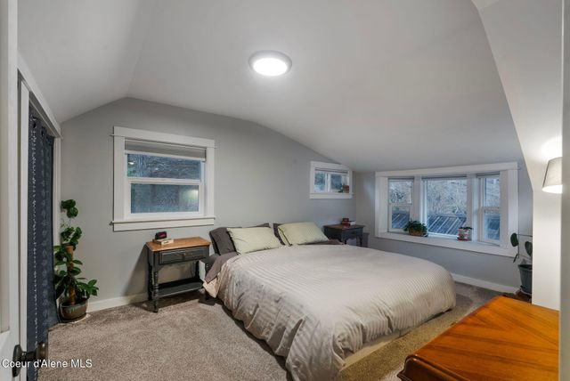 6885 Hazel St, Bonners Ferry, ID 83805