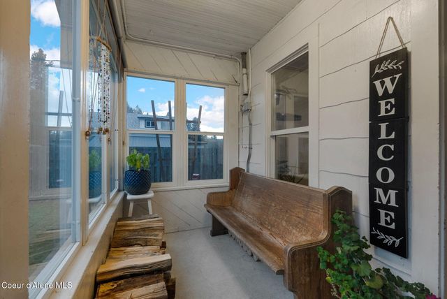 6885 Hazel St, Bonners Ferry, ID 83805