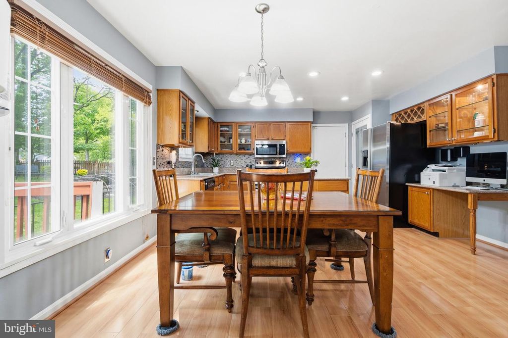 Image 14 of property listing at 15401 PINE TREE CT, Bowie, MD 20721