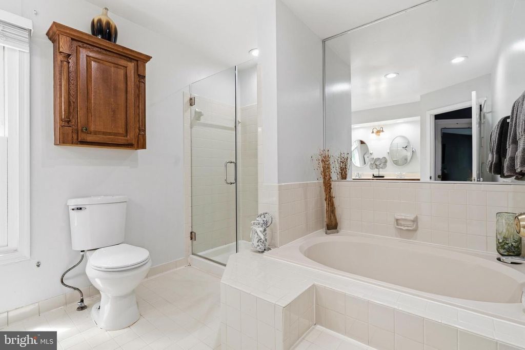 Image 23 of property listing at 15401 PINE TREE CT, Bowie, MD 20721