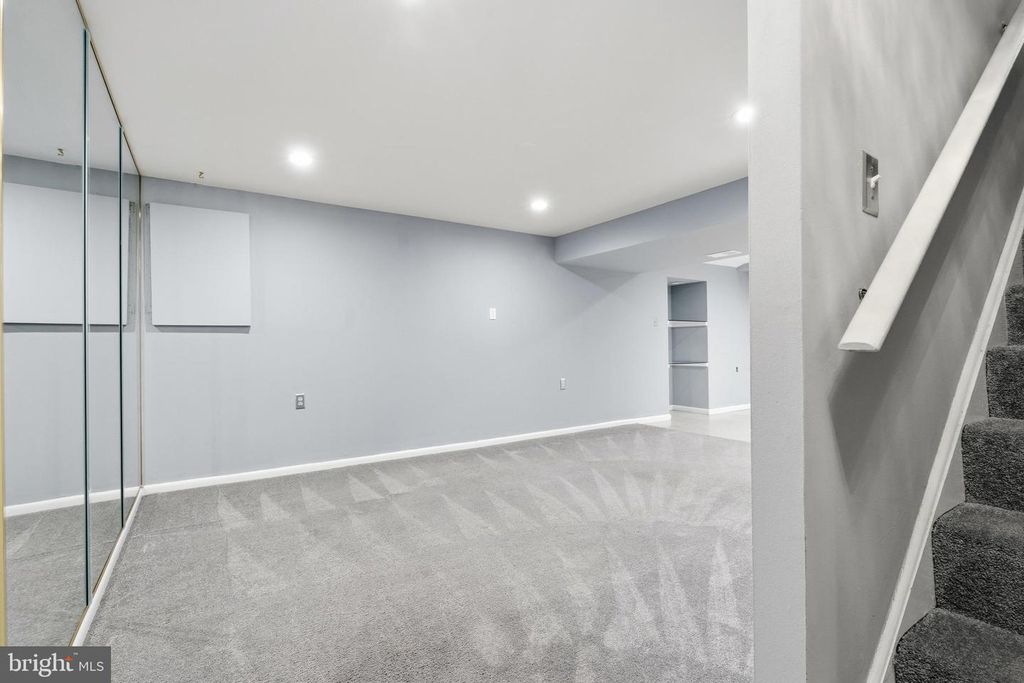 Image 34 of property listing at 15401 PINE TREE CT, Bowie, MD 20721