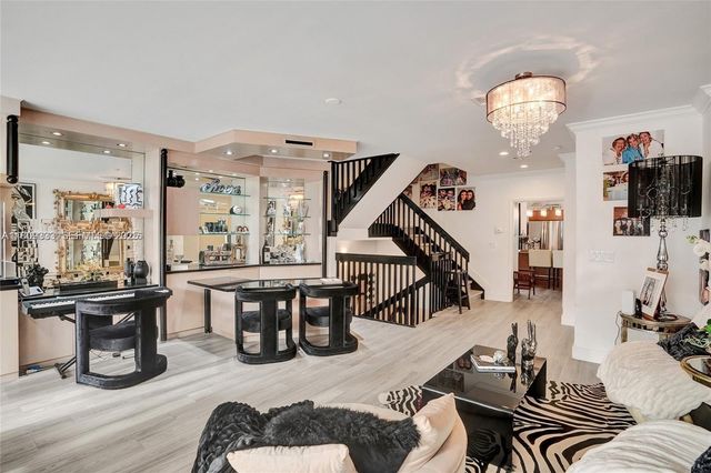21388 Marina Cove Circle 13G, Aventura, FL 33180