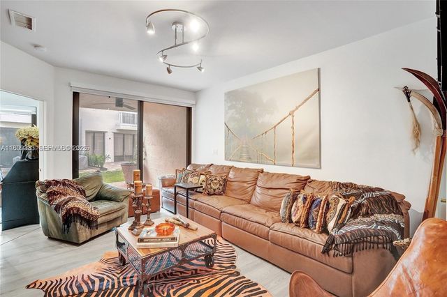 21388 Marina Cove Circle 13G, Aventura, FL 33180