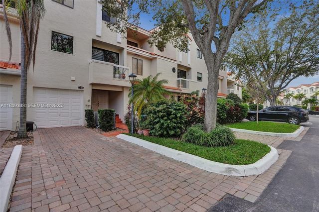 21388 Marina Cove Circle 13G, Aventura, FL 33180