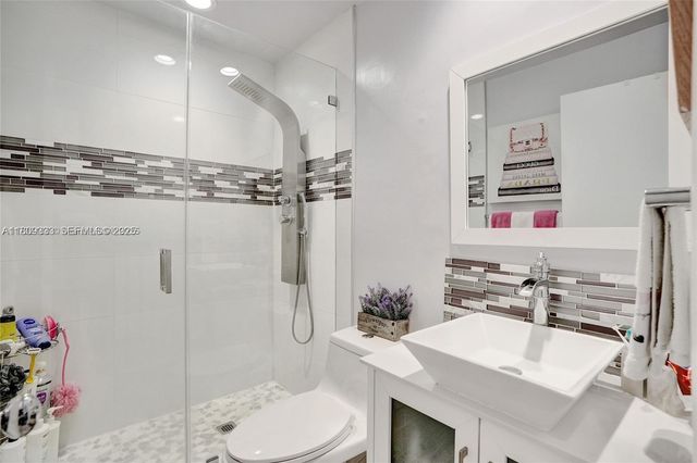 21388 Marina Cove Circle 13G, Aventura, FL 33180